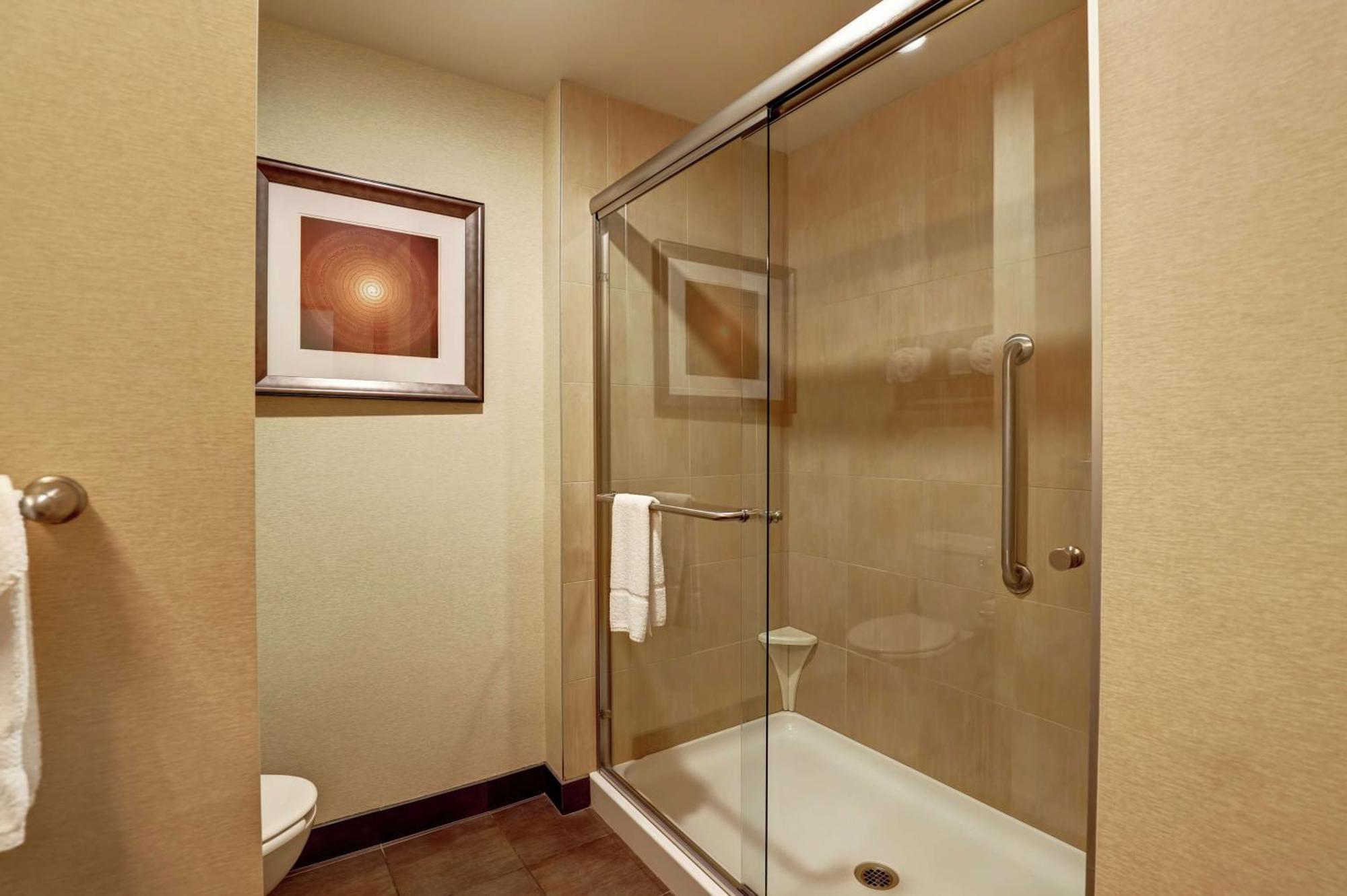 Hampton Inn By Hilton Chilliwack Exterior foto