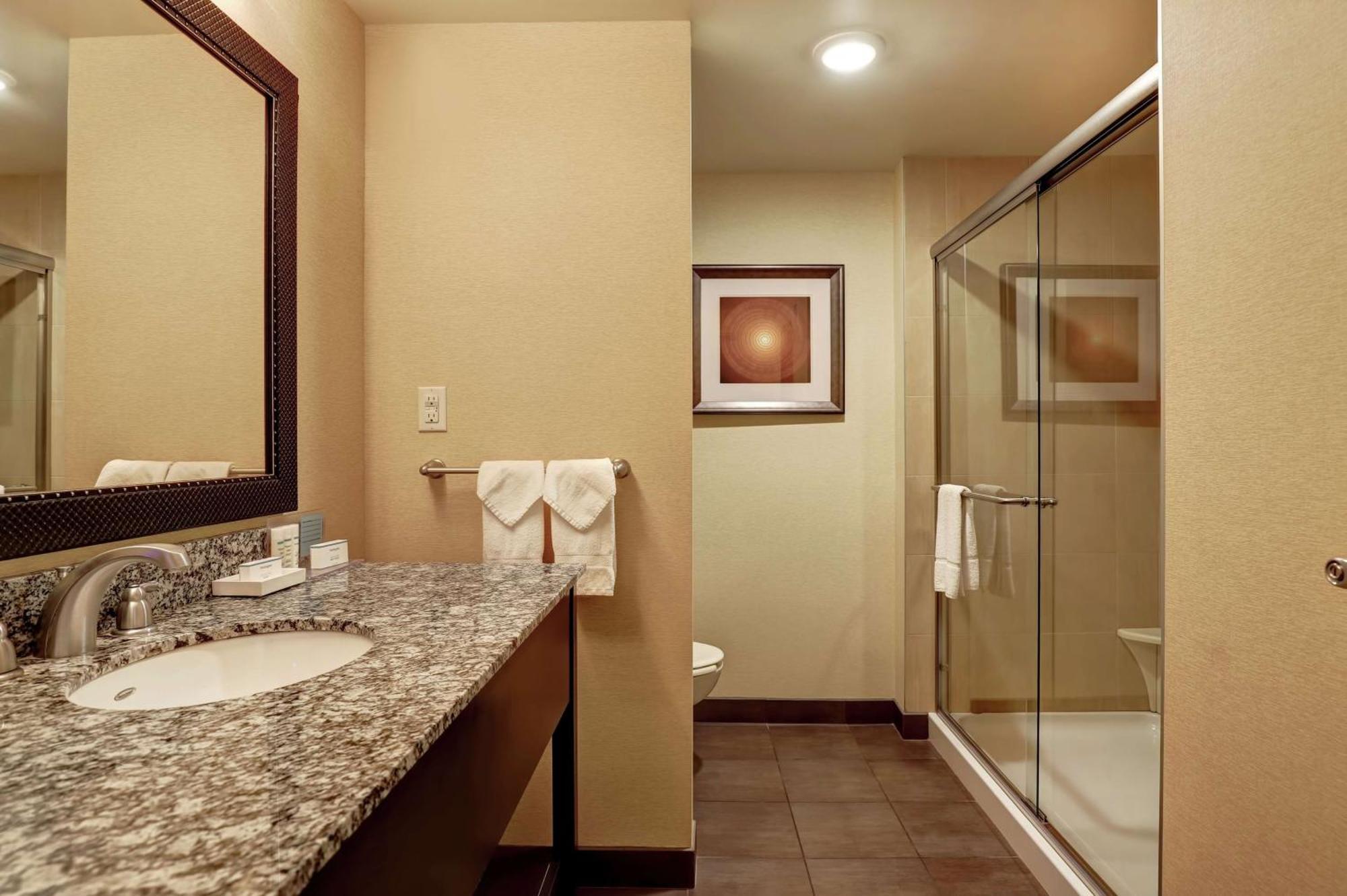 Hampton Inn By Hilton Chilliwack Exterior foto
